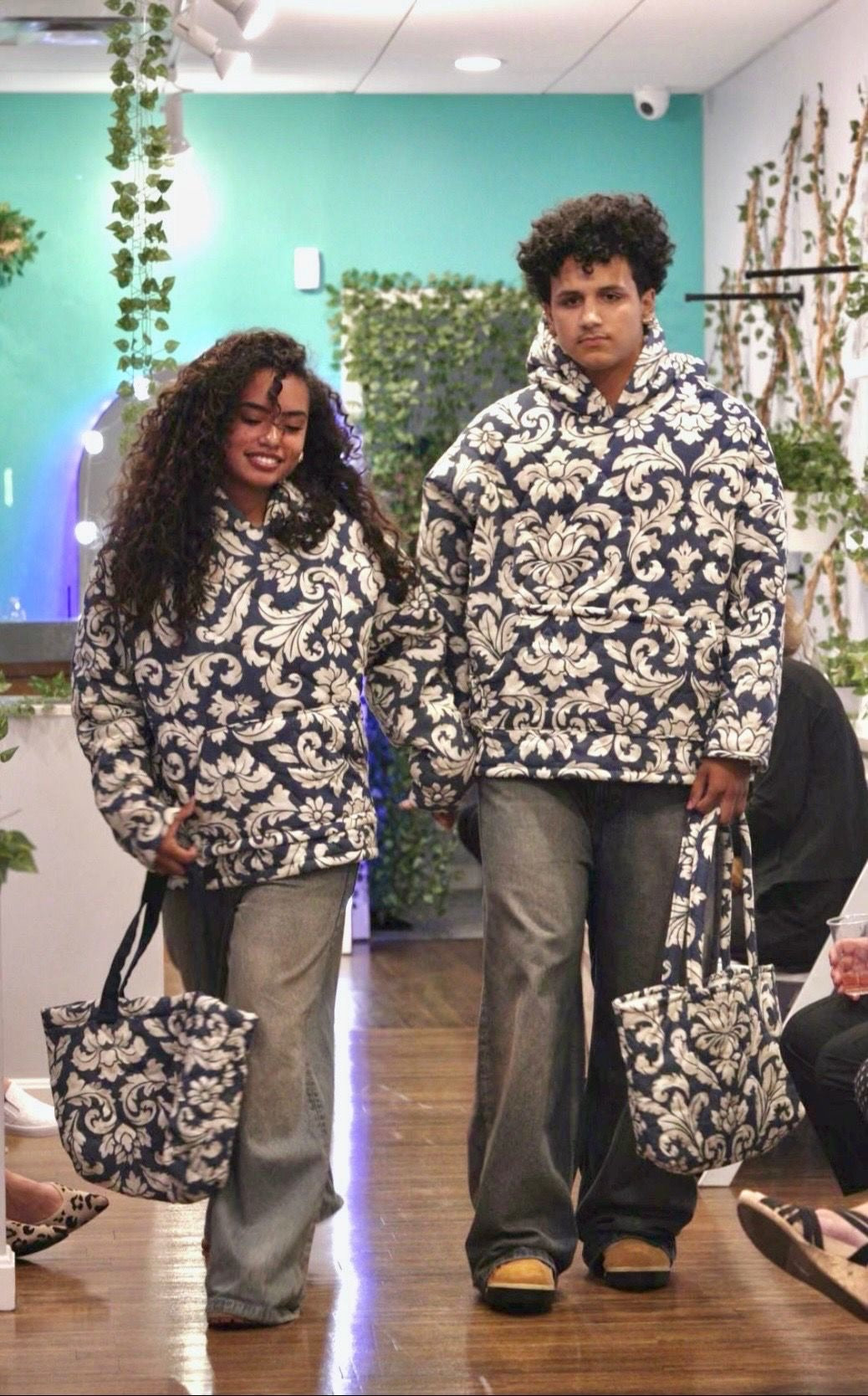 Blue/White Print Tote w/ jean Handles